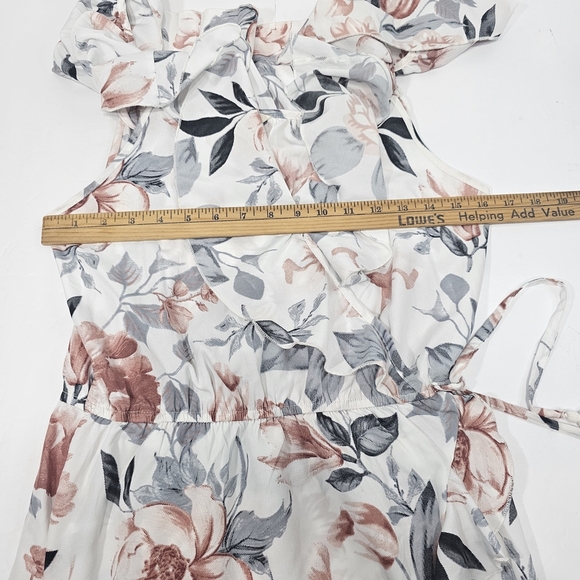 Floral Off-Shoulder Maxi Dress - Picture 9 of 12